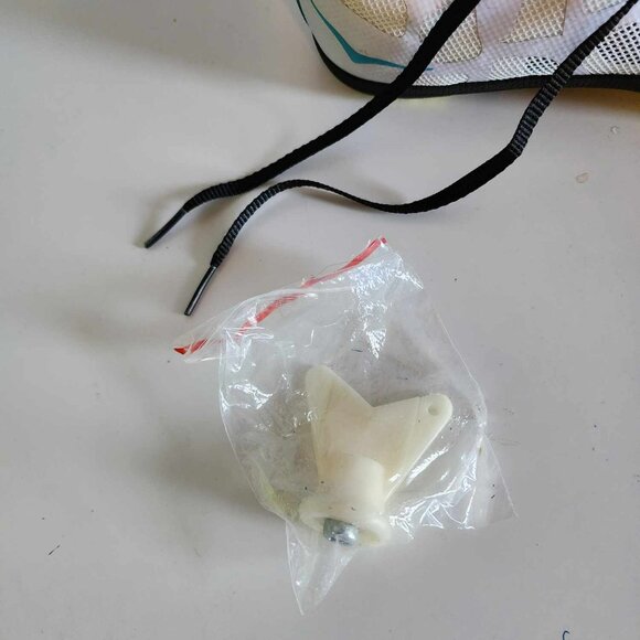 UEC Hoka One One W Rocket TRACK Shoes with Metal Spikes (10) - Picture 8 of 10